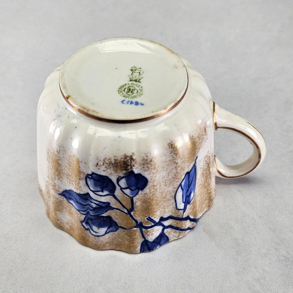 Underside of Royal Doulton teacup with C1800 mark