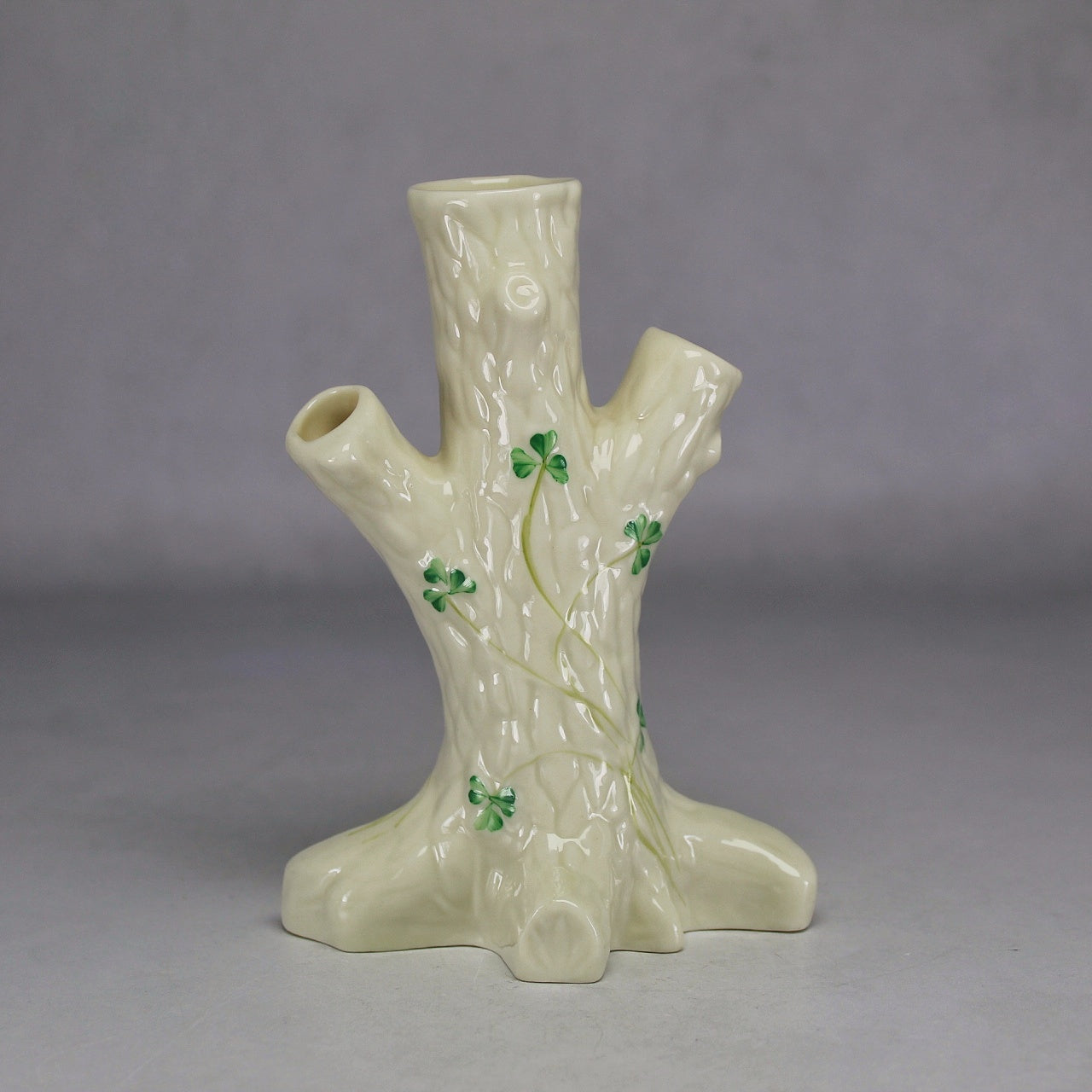 Belleek Ireland Cream Tree-Stump Spill Vase with Green Shamrocks (Seventh Mark)