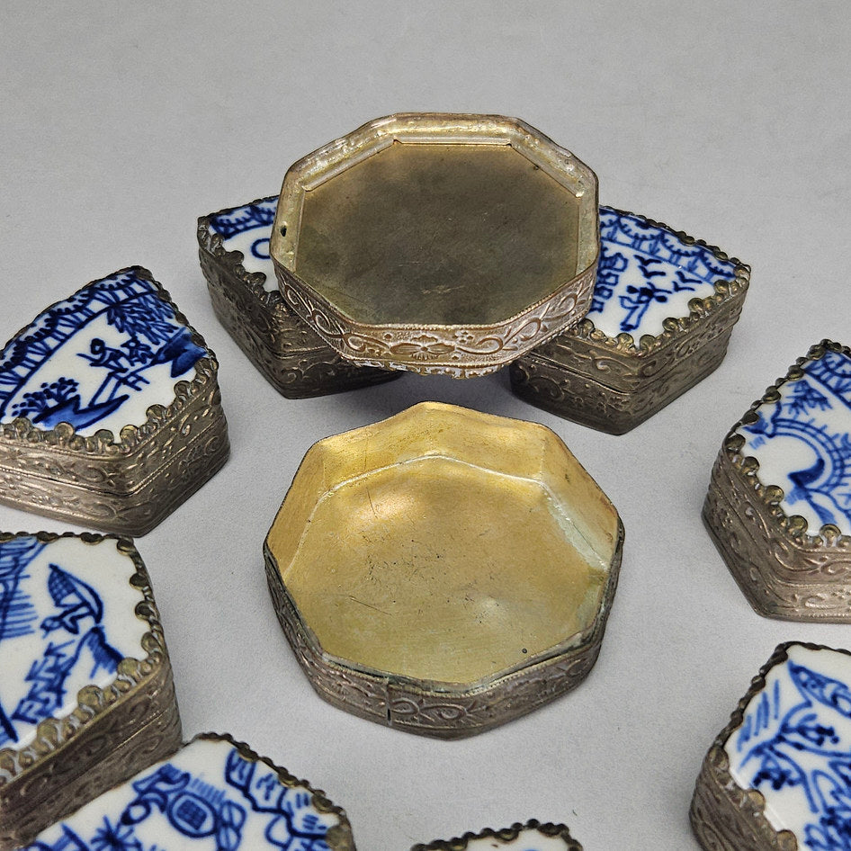 Chinese Chinoiserie Blue Willow Shard Box Set of 9
