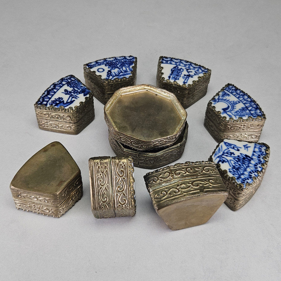 Chinese Chinoiserie Blue Willow Shard Box Set of 9