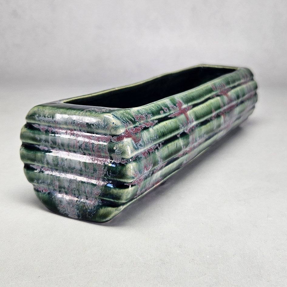 Drostdy 123 Green and Purple Ribbed Flower Trough