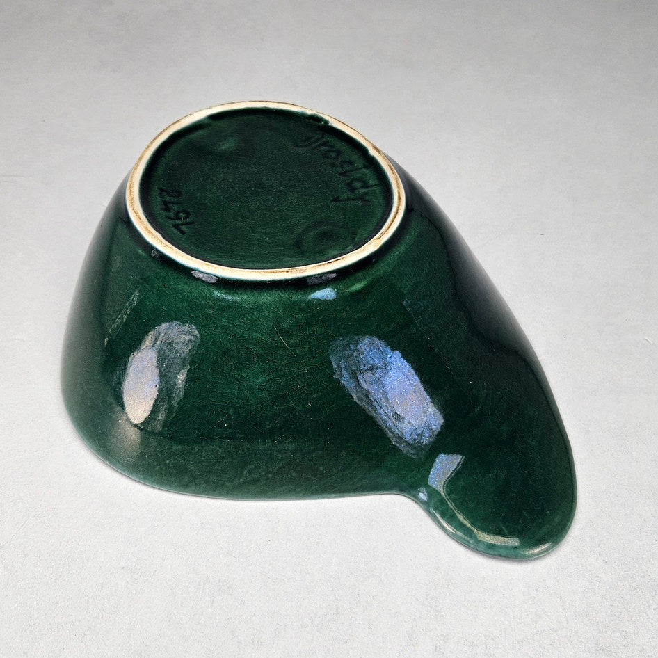 Drostdy 249L Green Glazed Spouted Serving Bowl, view 5