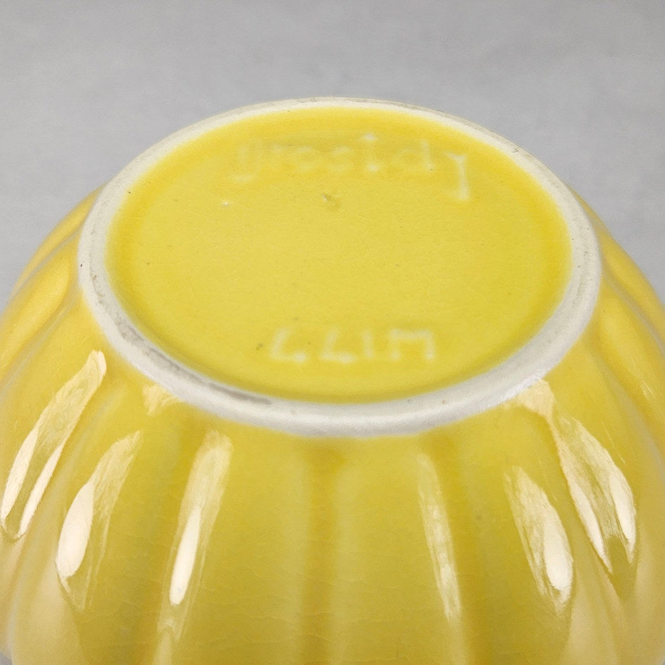 Drostdy 441M Yellow Ribbed Posy Vase, view 6