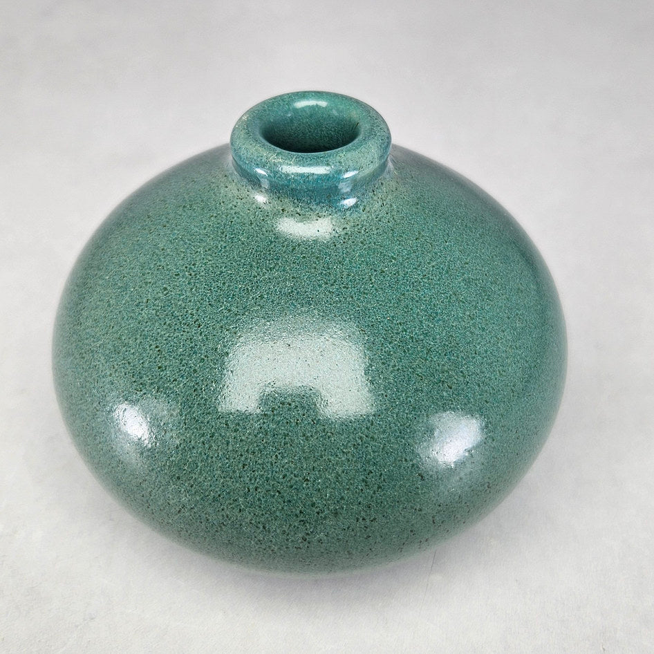 Hamburger Pottery green speckled ceramic bud vase model 54