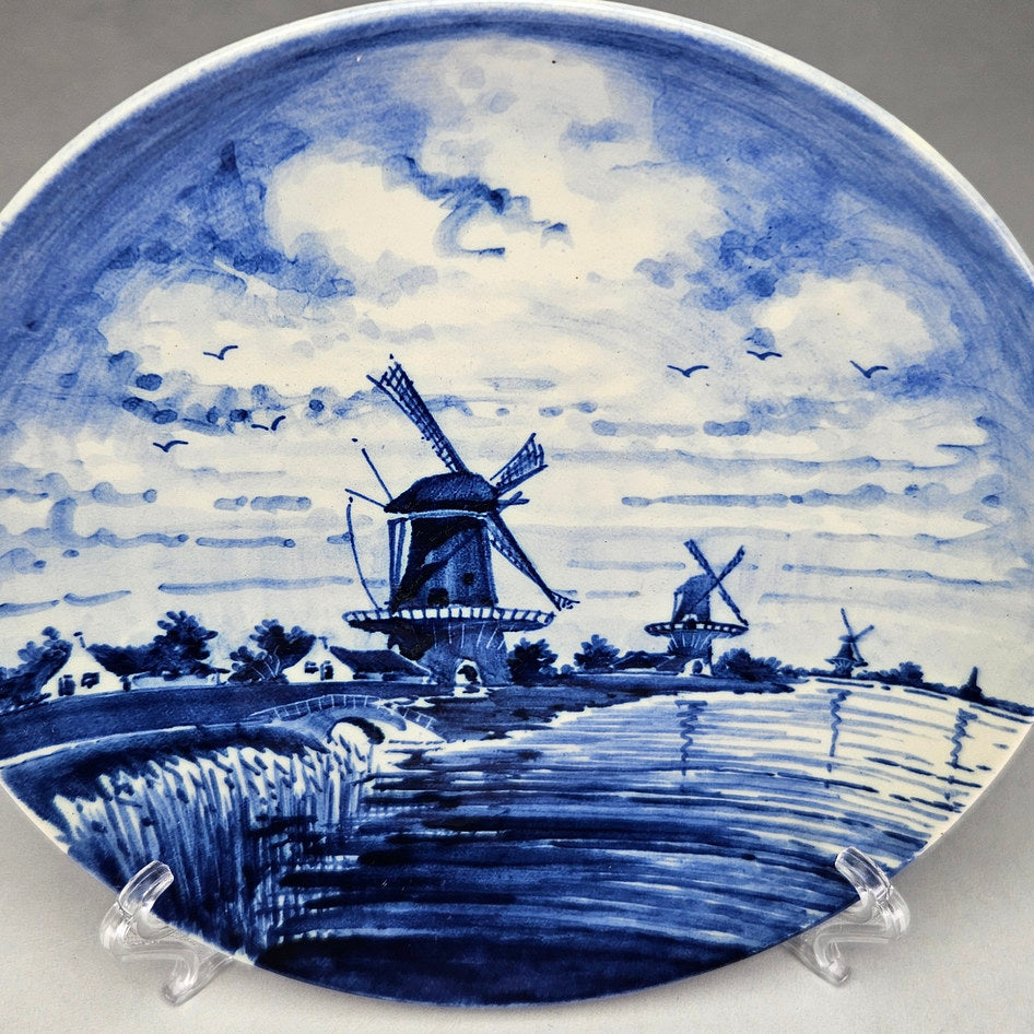 Handpainted Delfts Blue Windmills Wall Plate, product view 4