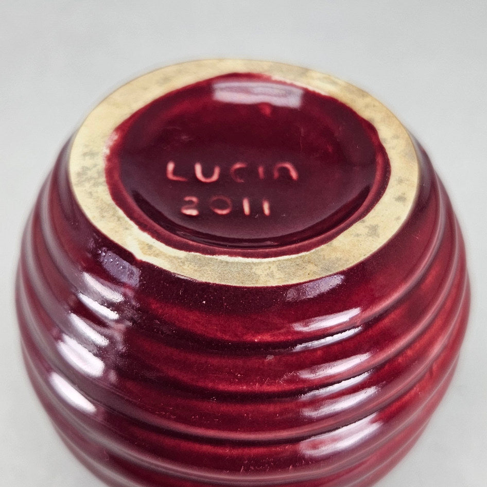 Lucia Ware burgundy ribbed ceramic beehive vase model 2011