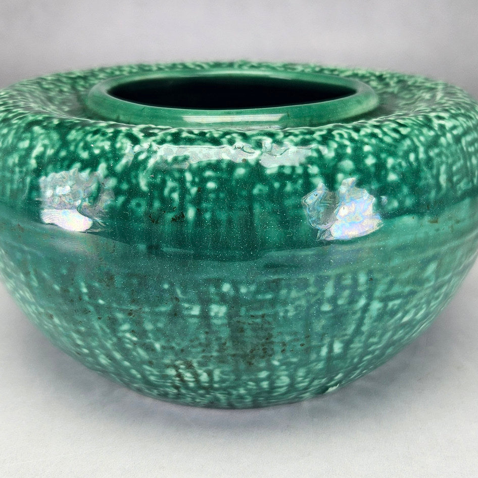 Lucia Ware green round vase showing smooth horizontal band