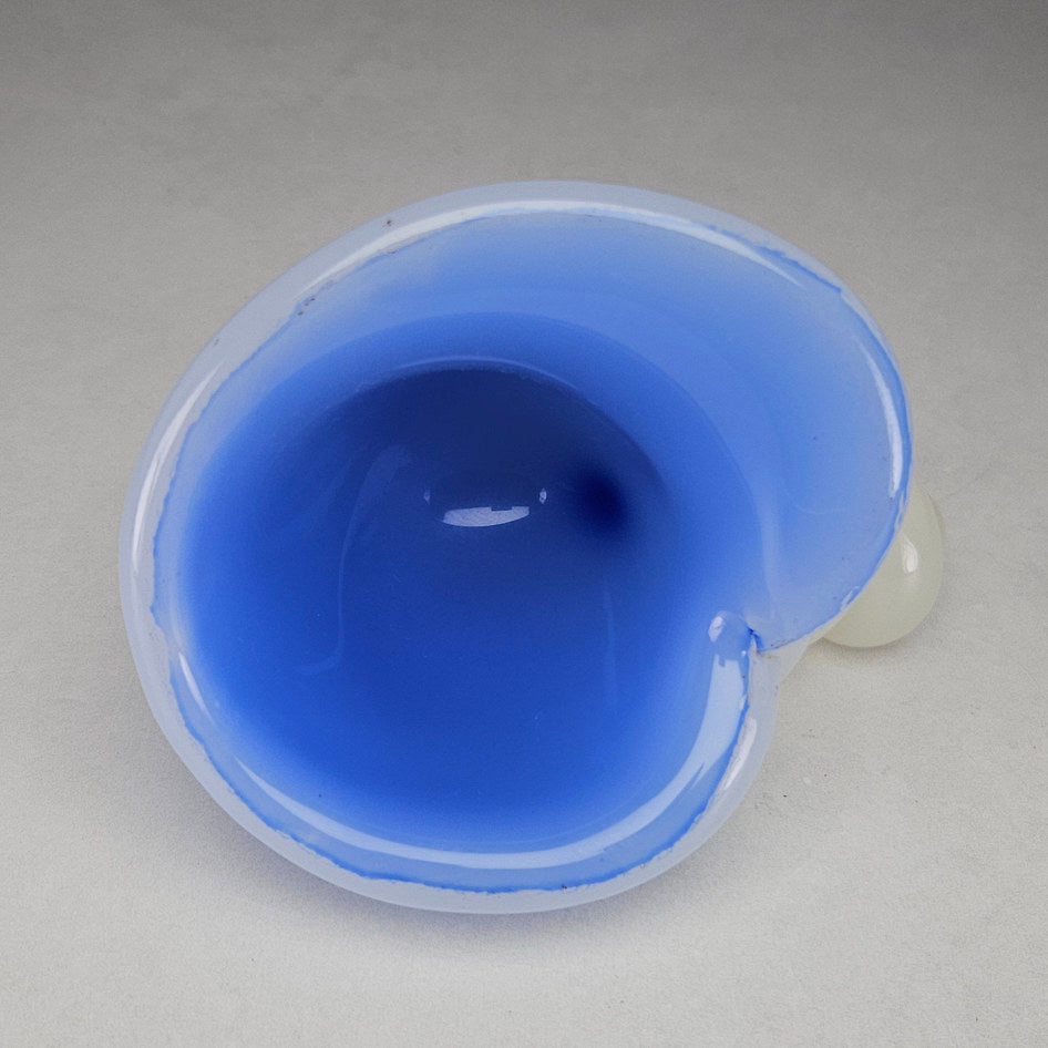Murano Opaline Art Glass Seashell Bowl Attributed to Archimede Seguso