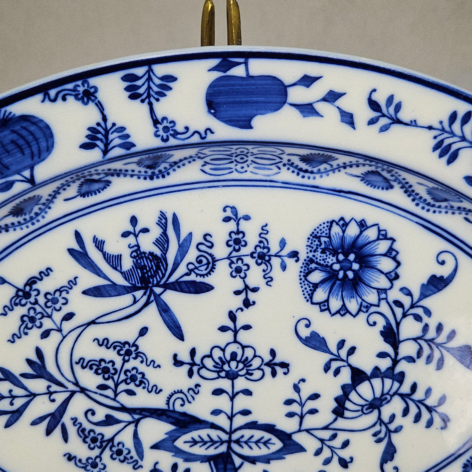 Villeroy & Boch Blue Onion Porcelain Oval Platter
