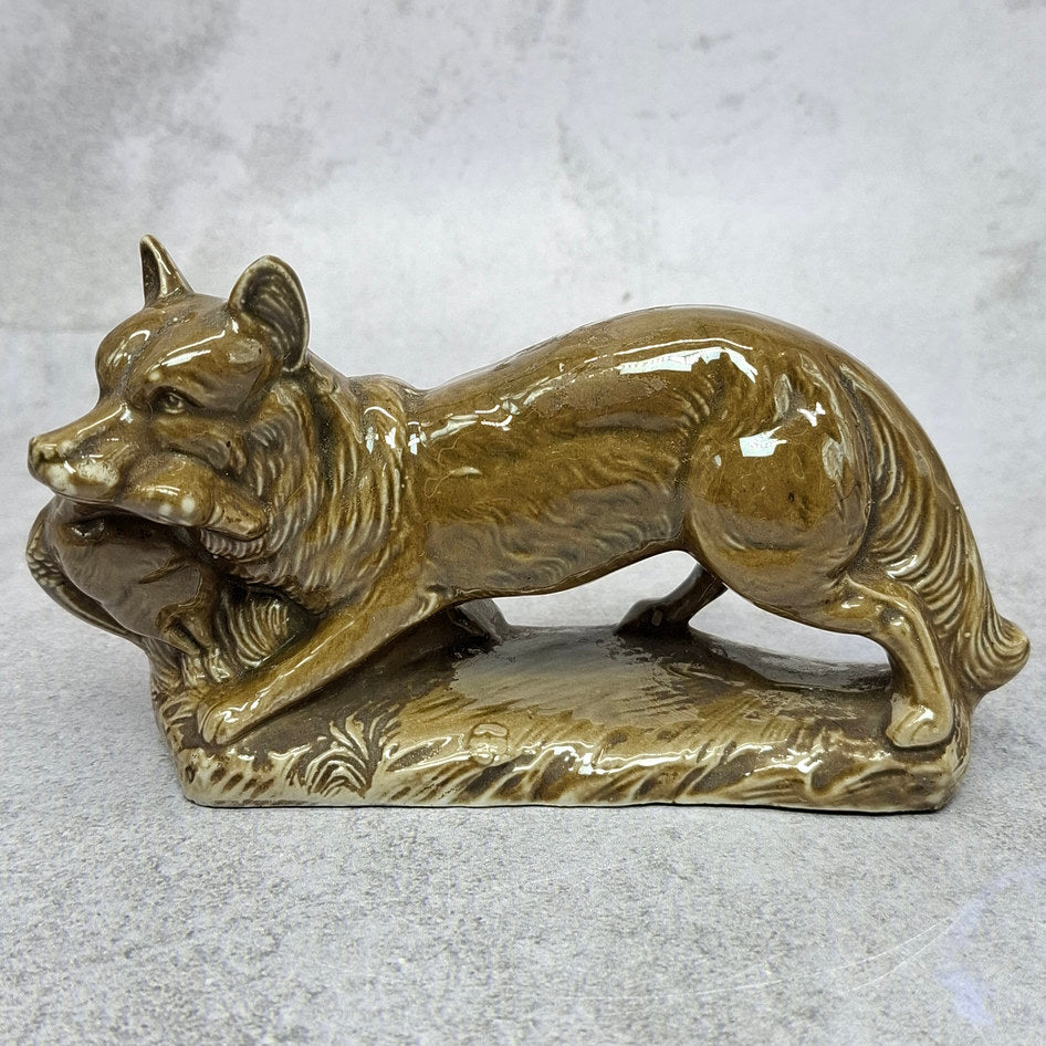 Vintage Olustria 1620 Pale Brown Hunting Fox Ceramic Spill Vase