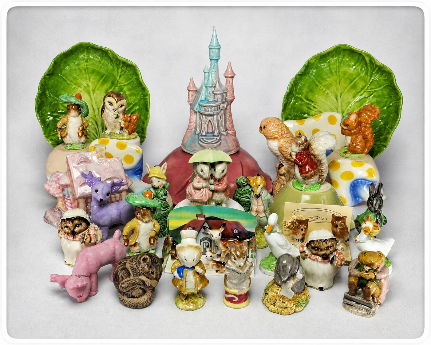 Figurines