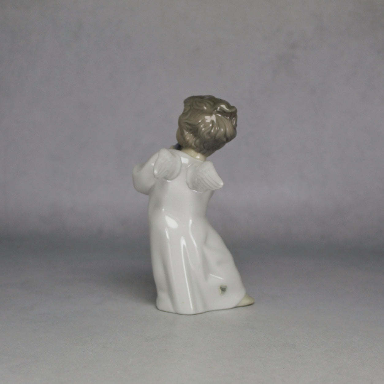 Lladró Angel Playing Flute Porcelain Figurine Model 4540
