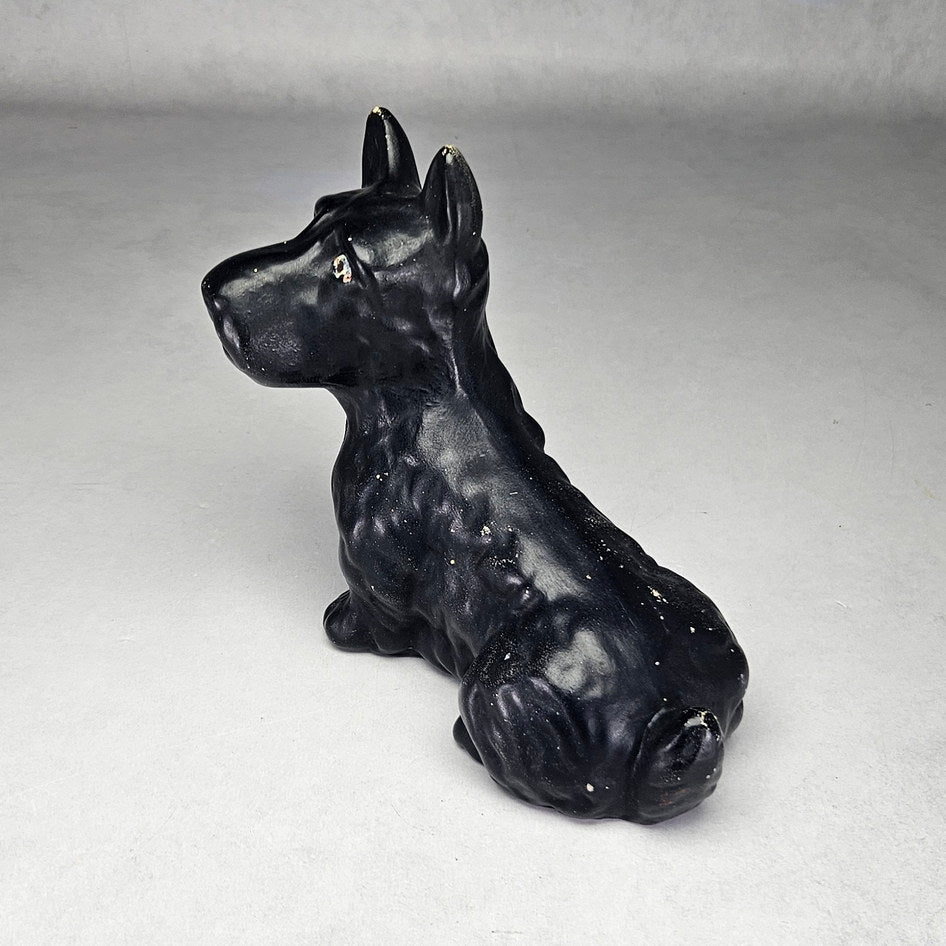 Black seated Scottie dog figurine attributed to Sylvac, photograph 4 of this collectible ceramic piece