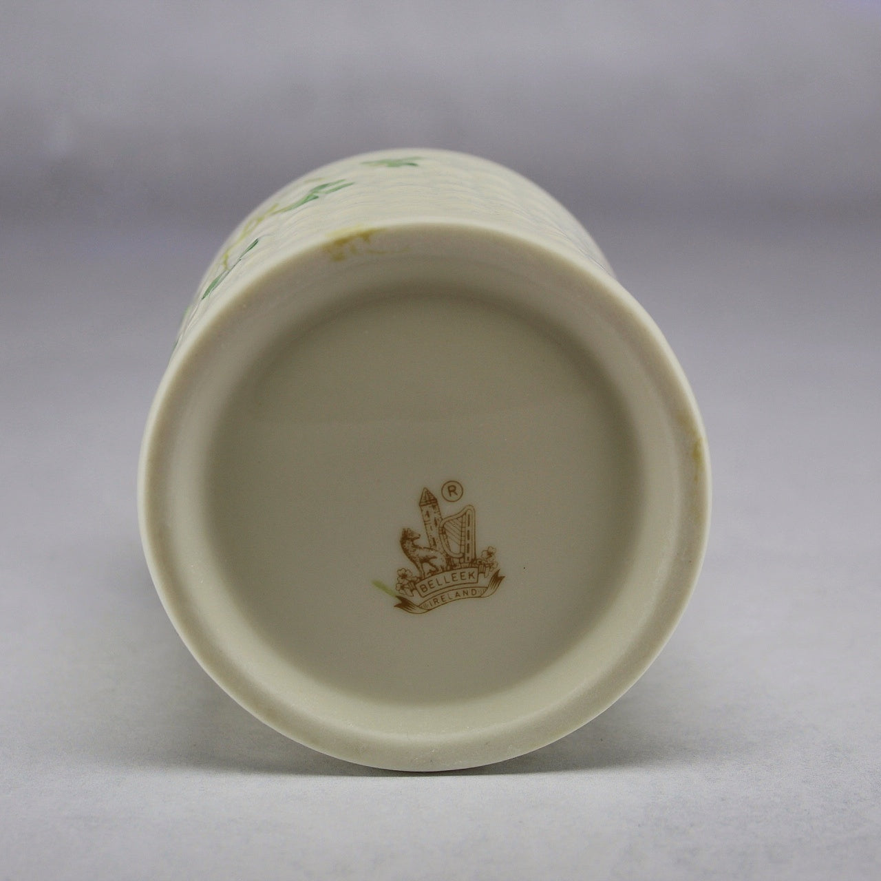Belleek Ireland Cream Basket Weave Vase with Green Shamrocks (First Gold Mark)
