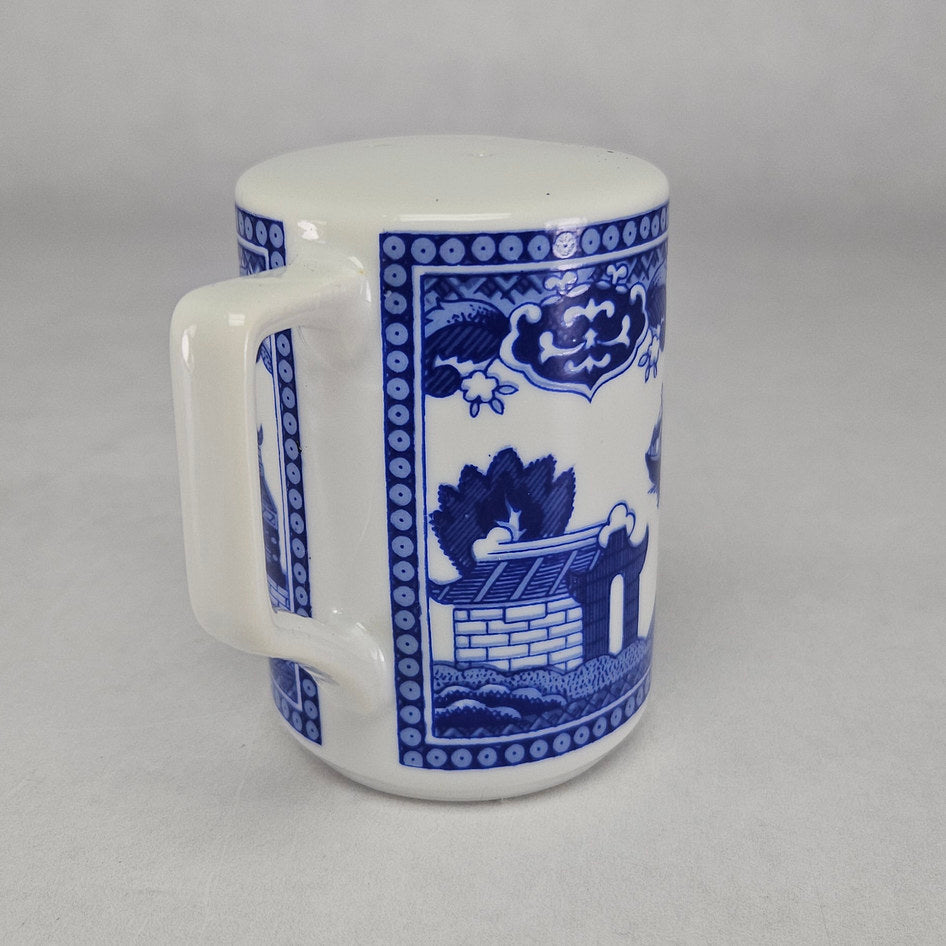 Blue and White Willow Pattern Mug-Shaped Shaker