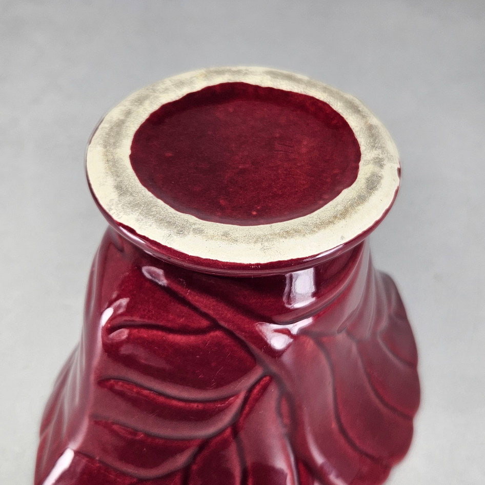 Burgundy leaf relief ceramic pedestal vase attributed to Drostdy Ware