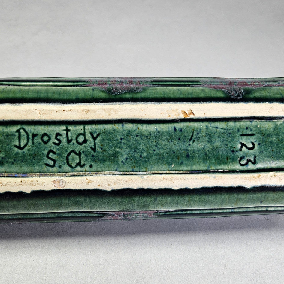 Drostdy 123 Green and Purple Ribbed Flower Trough