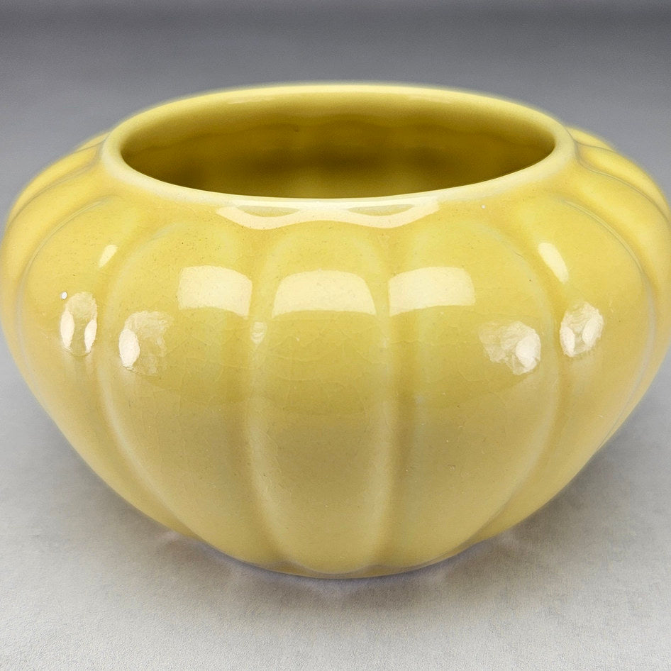 Drostdy 441M Yellow Ribbed Posy Vase, view 2