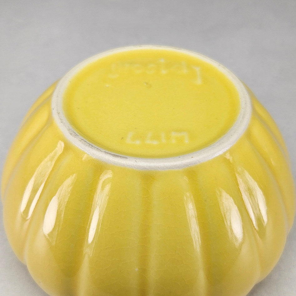 Drostdy 441M Yellow Ribbed Posy Vase, view 5