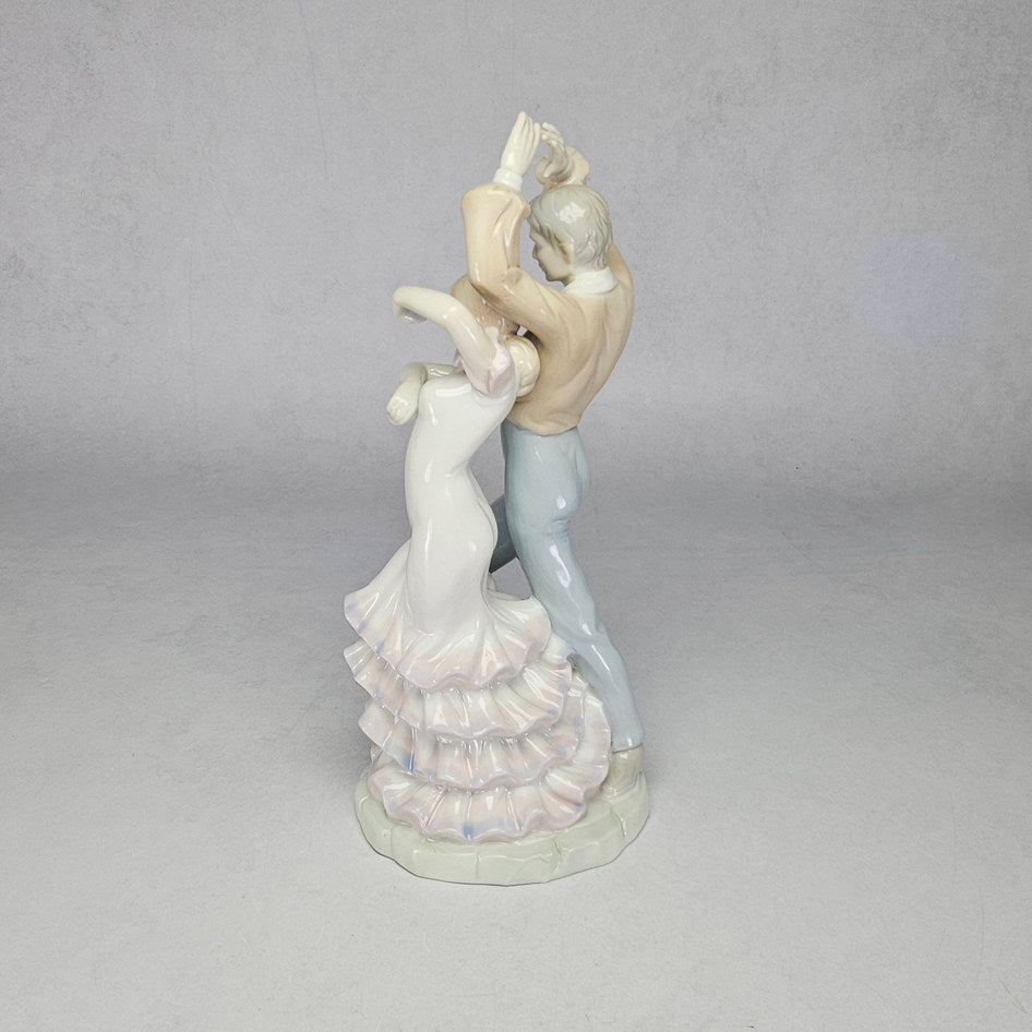 Giuseppe Armani Capodimonte Flamenco Dancers Porcelain Figurine