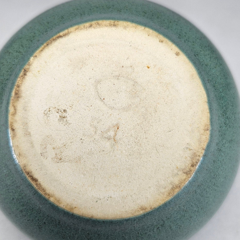 Hamburger Pottery green speckled ceramic bud vase model 54