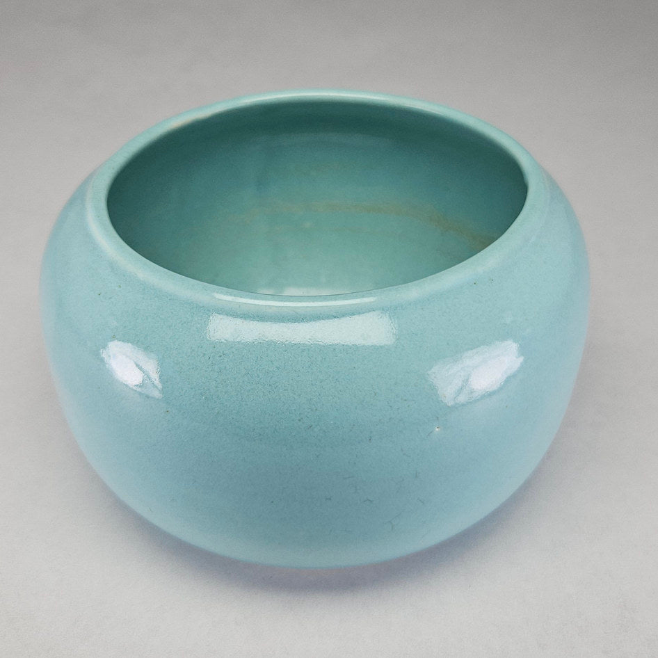 Hamburger Pottery Light Blue Ceramic Planter Vase Style 404