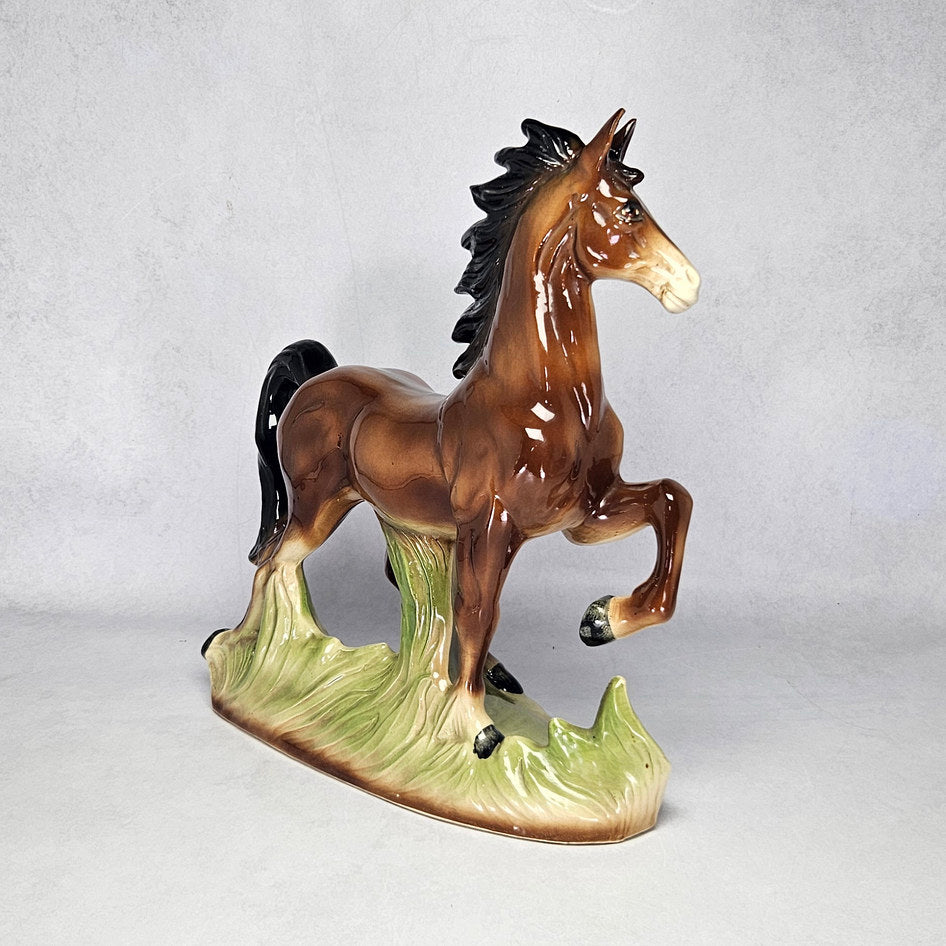 Jema Holland 123 brown prancing horse ceramic figurine, photograph 3 of this collectible ceramic piece