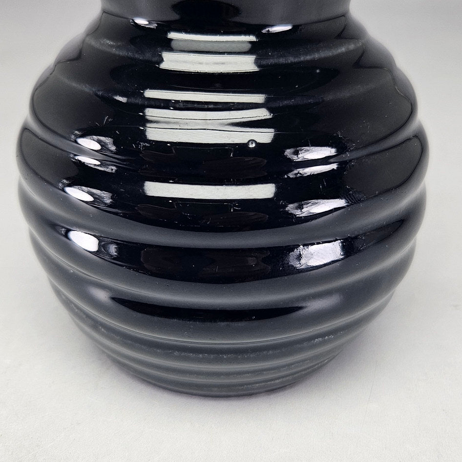 Lucia Ware glossy black ribbed ceramic beehive vase model 2011