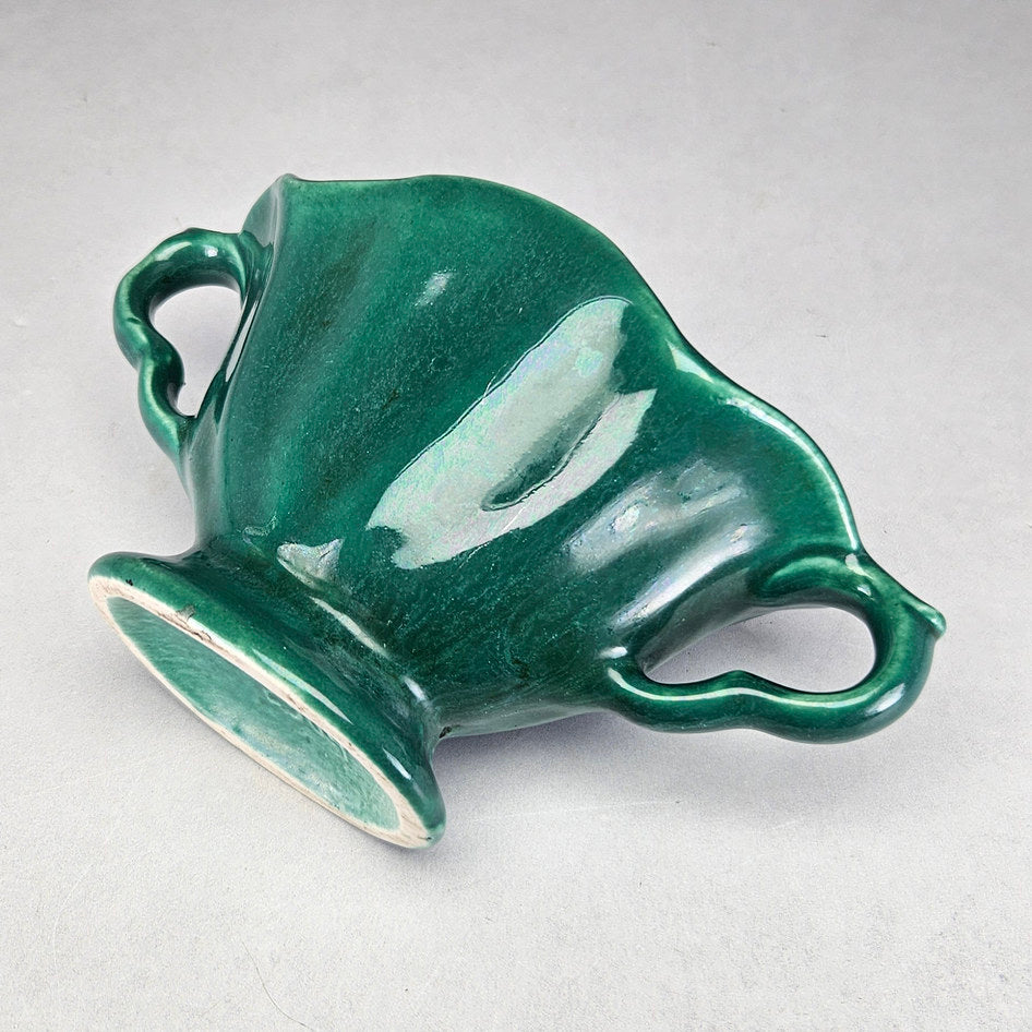 Lucia Ware green footed bowl underside showing oval foot
