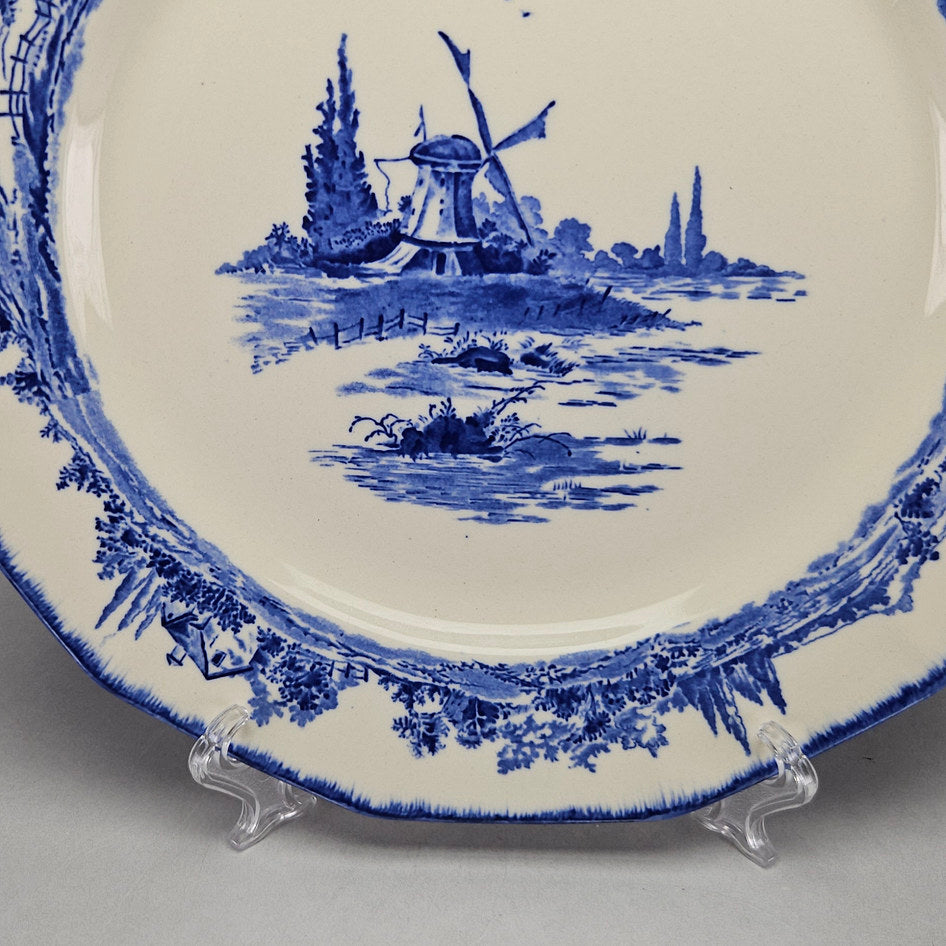Royal Doulton Norfolk Blue D4209 Scalloped Plate