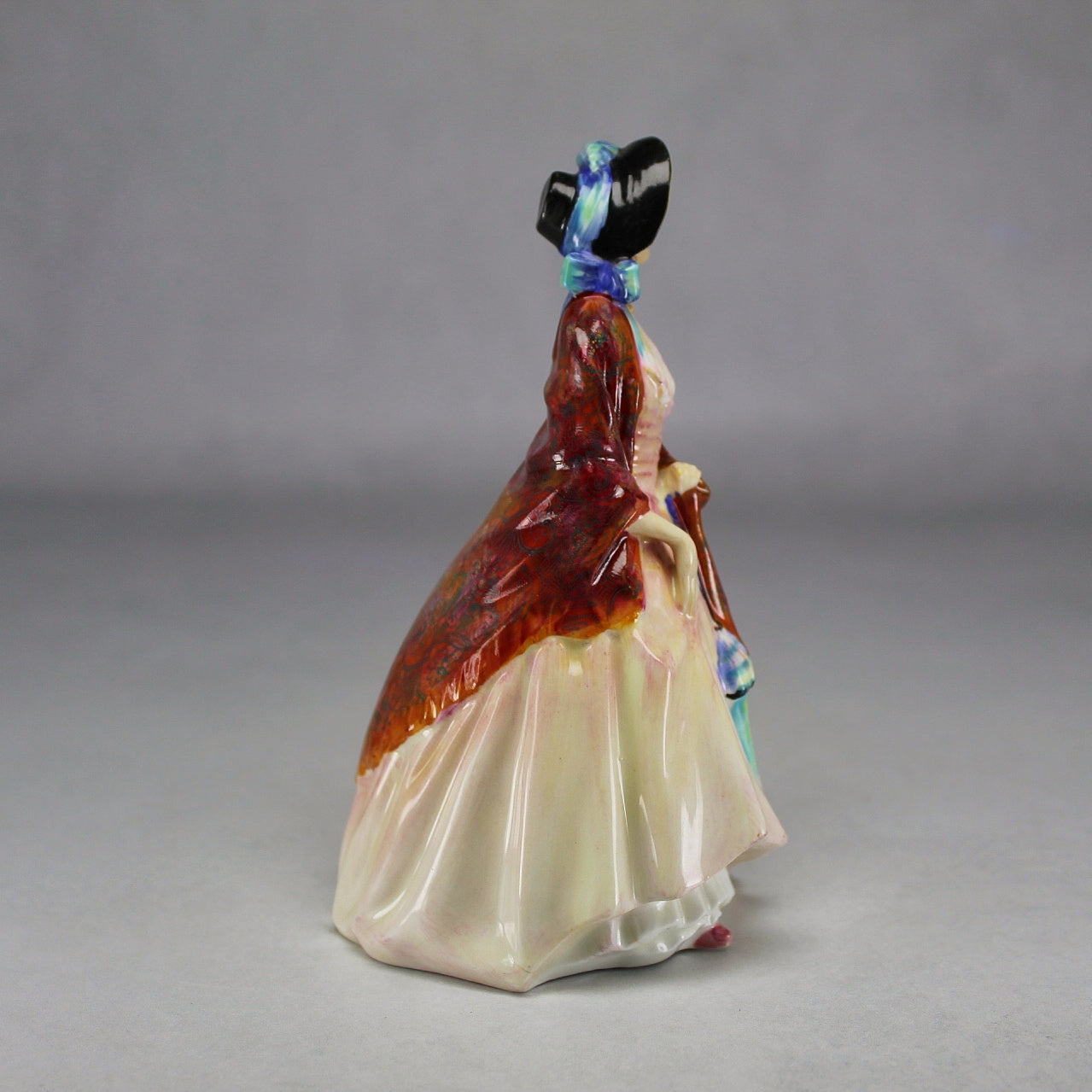 Royal Doulton Paisley Shawl HN1988 Bone China Figurine