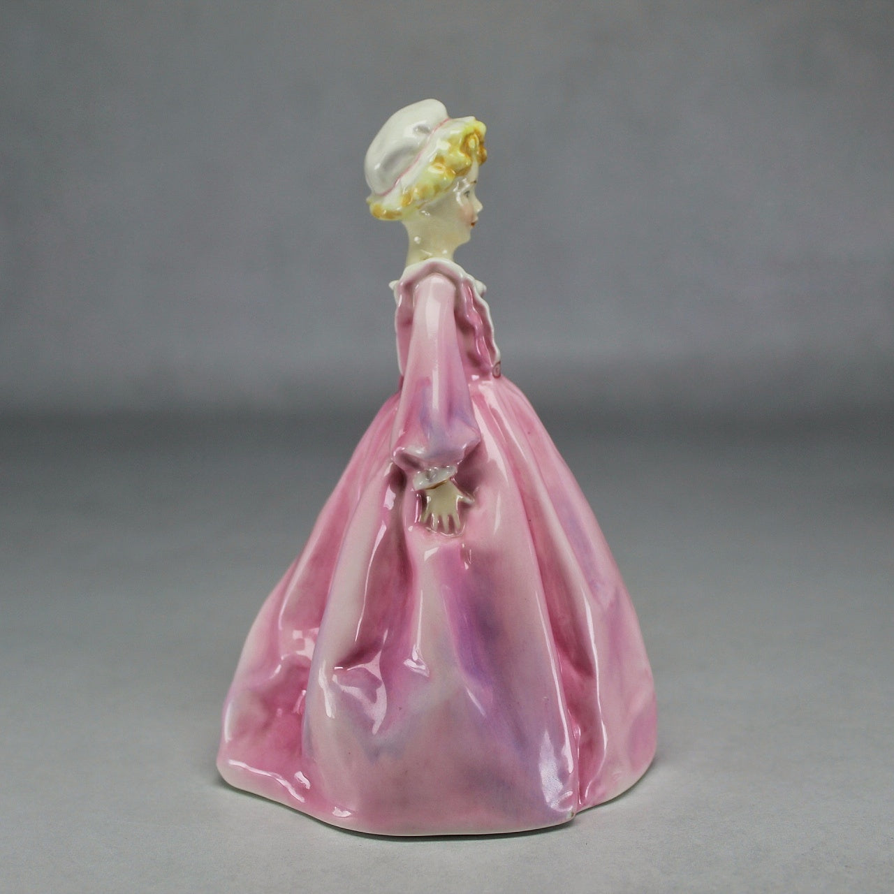 Royal Worcester Grandmother's Dress F.G. Doughty Figurine