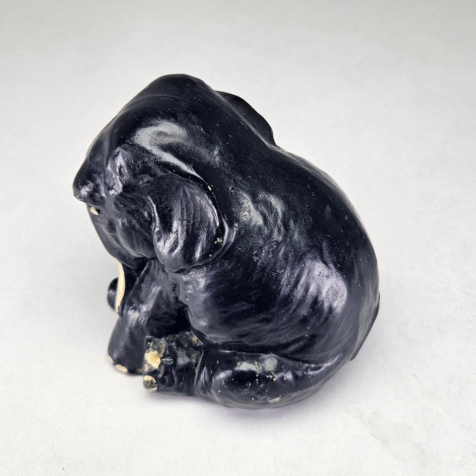Black seated English ceramic elephant attributed to Sylvac, photograph 4 of this collectible ceramic piece