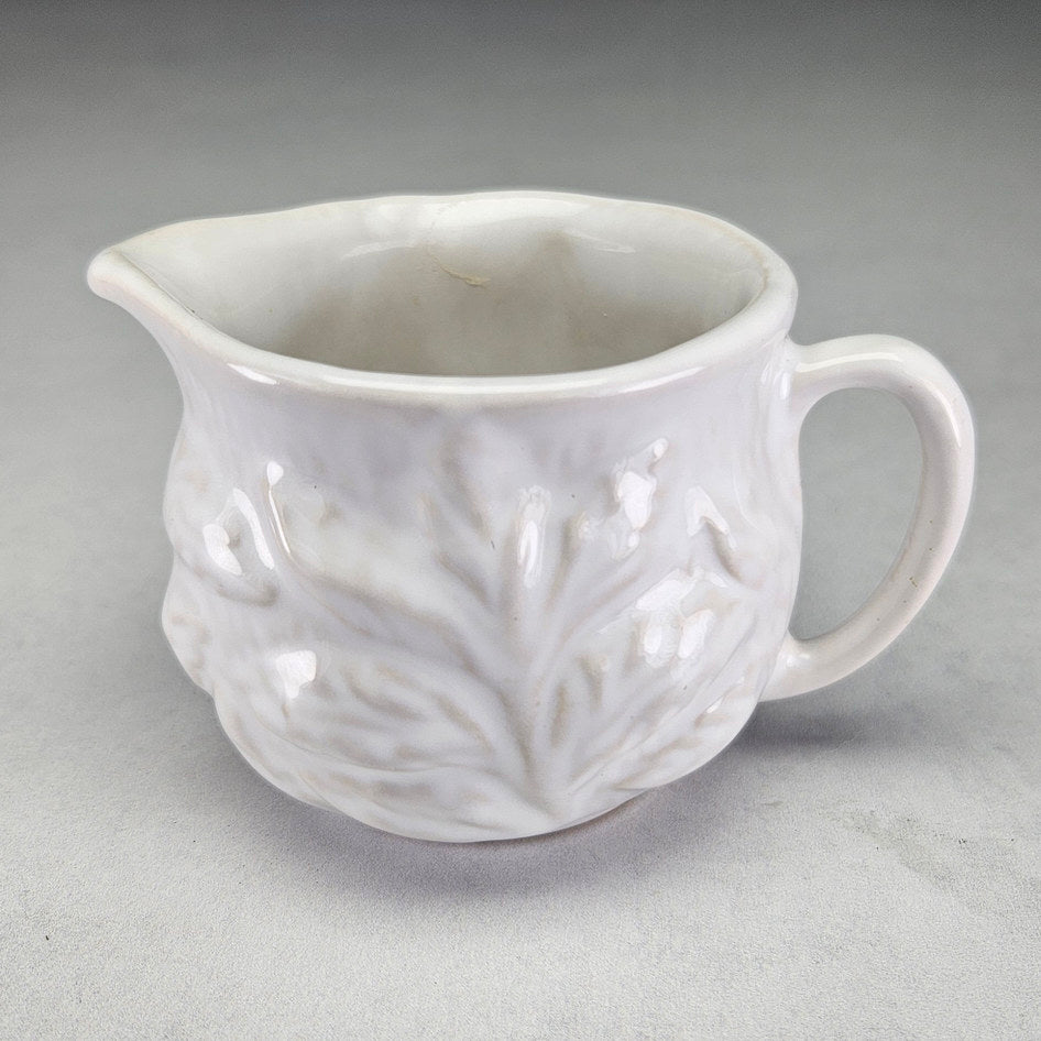 White Sylvac 4683 leaf moulded mint sauce jug, photograph 1 of this collectible ceramic piece