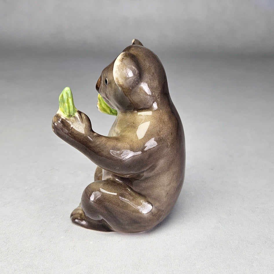 Beswick 1089 koala bear holding leaves figurine, ceramic product view 3