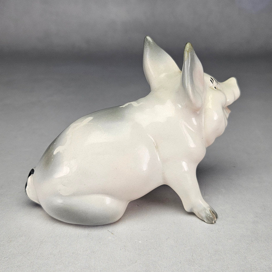 Beswick 832 seated comical pig figurine, ceramic product view 3