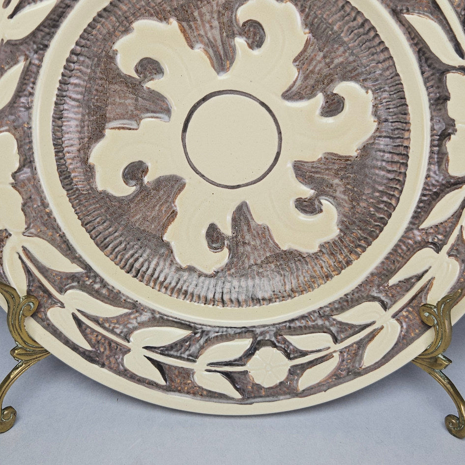 Burleigh Ware handled bowl viewed from above