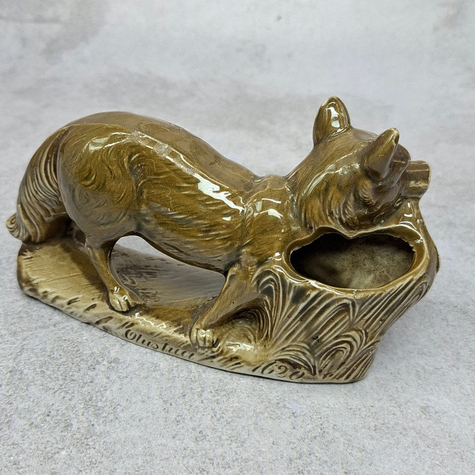 Vintage Olustria 1620 Pale Brown Hunting Fox Ceramic Spill Vase