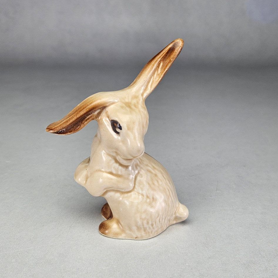 Vintage SylvaC 1067 Beige Snub-Nose Rabbit Figurine, view 1